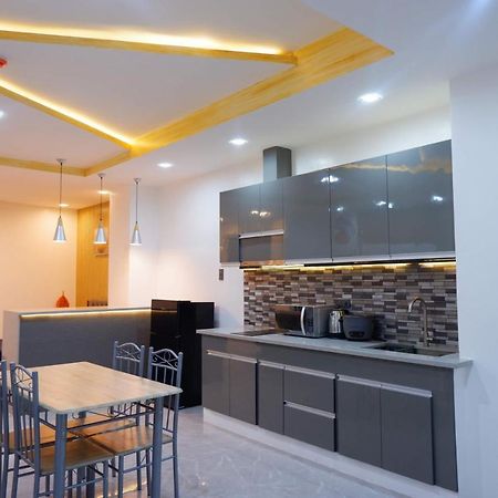 Cozy Entire Condo Unit With Pool Access อังเฮเลส ภายนอก รูปภาพ