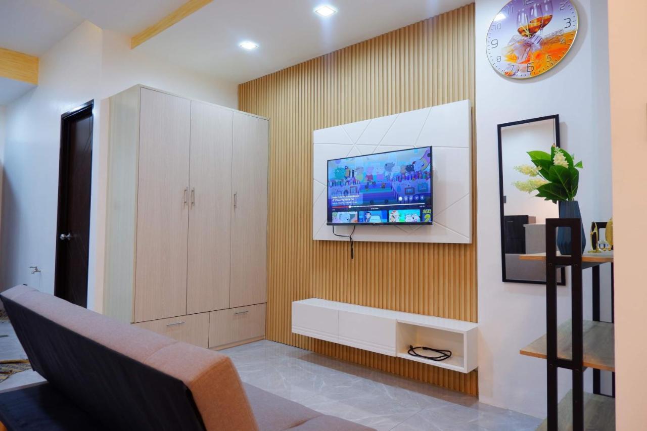 Cozy Entire Condo Unit With Pool Access อังเฮเลส ภายนอก รูปภาพ