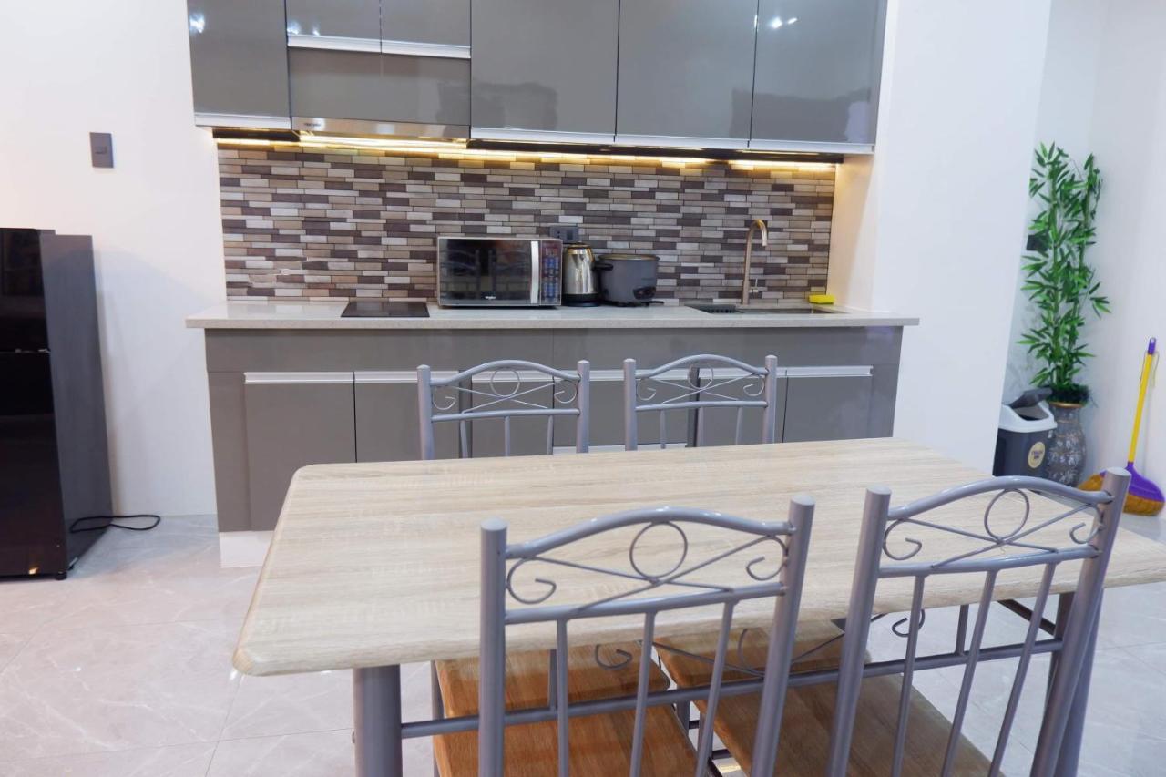 Cozy Entire Condo Unit With Pool Access อังเฮเลส ภายนอก รูปภาพ